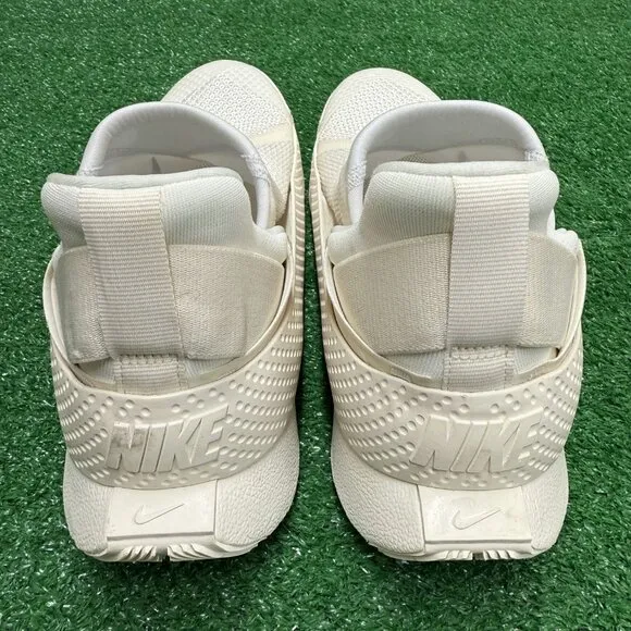 Nike GO FlyEase Low Womens Sportswear Shoes White DR5540-105 VNDS Sz 8