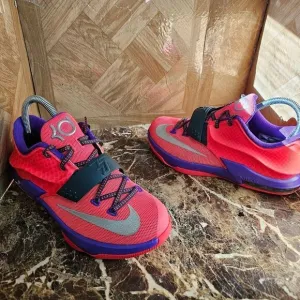 Nike GS KD  calm before the storm shoes size GS 5y women's size 6.5.      222