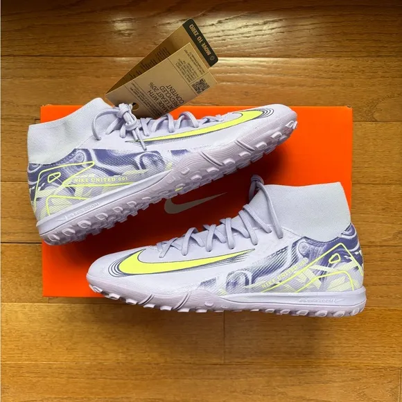Nike High-top soccer shoes NWT