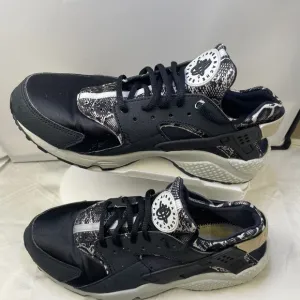 Nike Huarache Run Sneakers Black White Snake Print Shoes Size 10