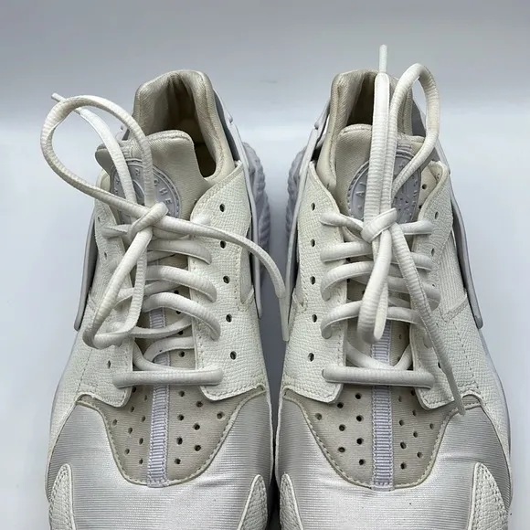 Nike Huarache Triple White Shoes Sneakers White Cream Womens Size 9