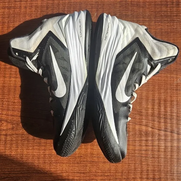 Nike Hyperdunk High Tops 2014 Size 8