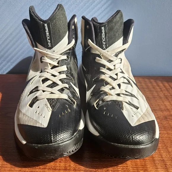 Nike Hyperdunk High Tops 2014 Size 8