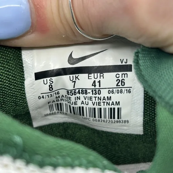 Nike HyperShift Shoes Mens Size 8 Green White Basketball Sneakers 856488-130
