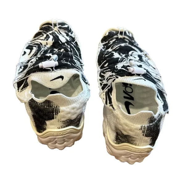 Nike ISPA Mindbody Shoes (White/Summit White/Black) Size 9
