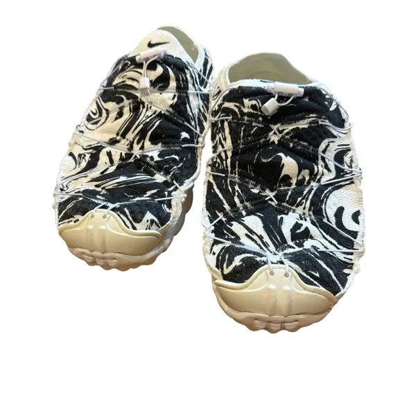 Nike ISPA Mindbody Shoes (White/Summit White/Black) Size 9