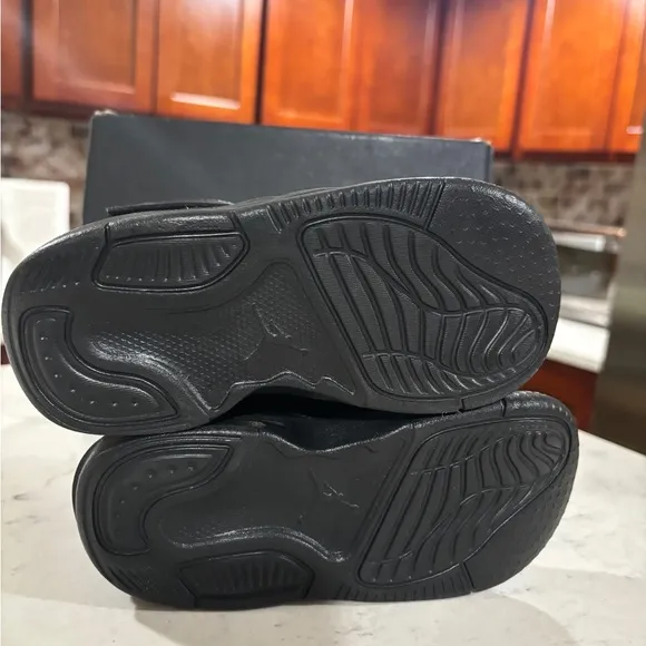 NIKE JORDAN MAX AURA 5 (TD) SNEAKERS TODDLER ALL BLACKHI-TOP SHOES