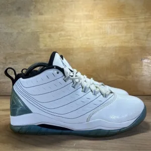 Nike Jordan Velocity Womens Size 8.5 (7Y) Shoes Sneakers White Blue 693361-117