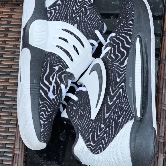Nike KD 14 TB Black White DA 7850-001 men's size 11
