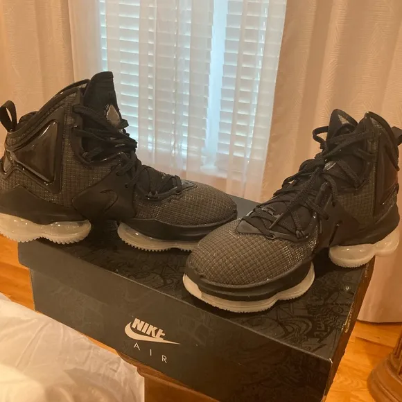 Nike Kids LeBron XVIII Black Basketball Shoes