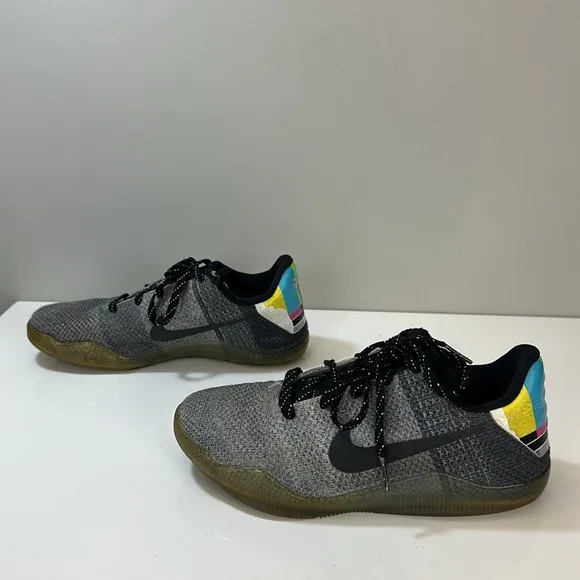 Nike Kobe 11 Elite GS “TV” Gray Shoes Size 4Y