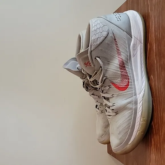 Nike Kobe AD Mid Sz 13