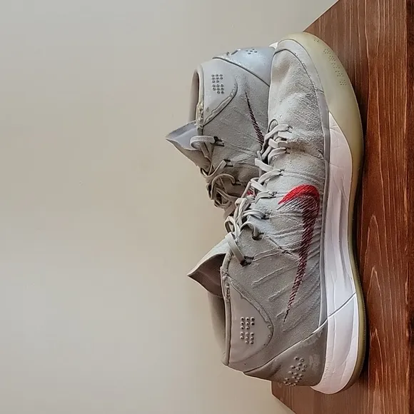 Nike Kobe AD Mid Sz 13