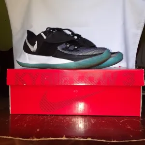 Nike Kyrie Low 3 'Moon' Black/Blue CJ1286-001 Basketball Shoes Men's Size 9