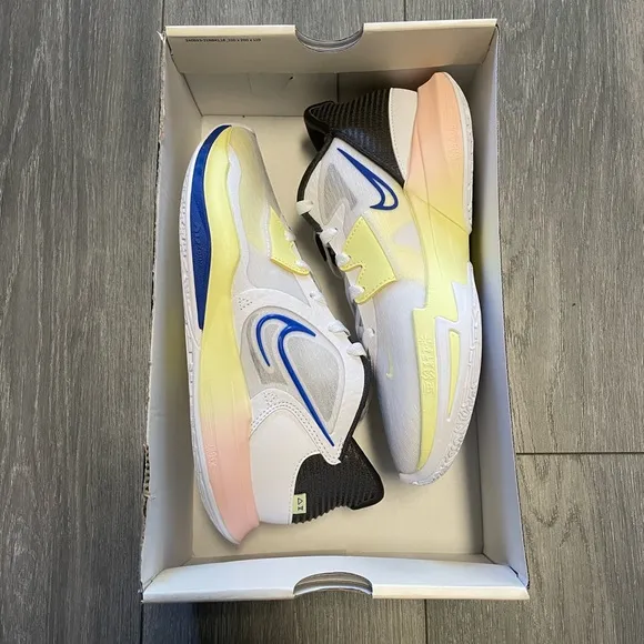 Nike Kyrie Low 5 Butterfly Effect Men's Basketball Shoes DJ6012-100