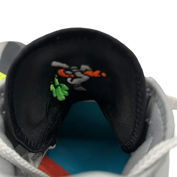 Nike Lebron 18 Low (Bugs vs. Marvin Space Jam) 10.5