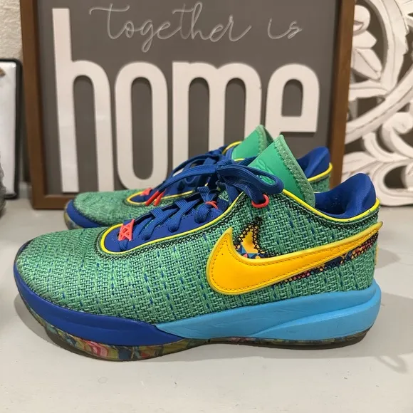 Nike LeBron 20 Low Kaleidoscope - DV3021-300‎