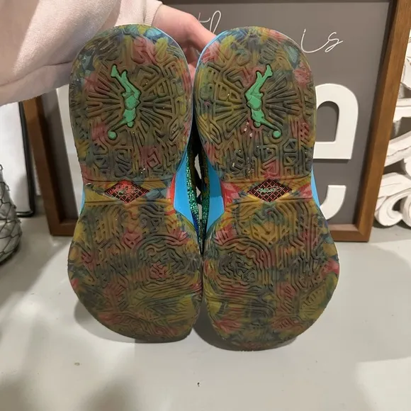 Nike LeBron 20 Low Kaleidoscope - DV3021-300‎
