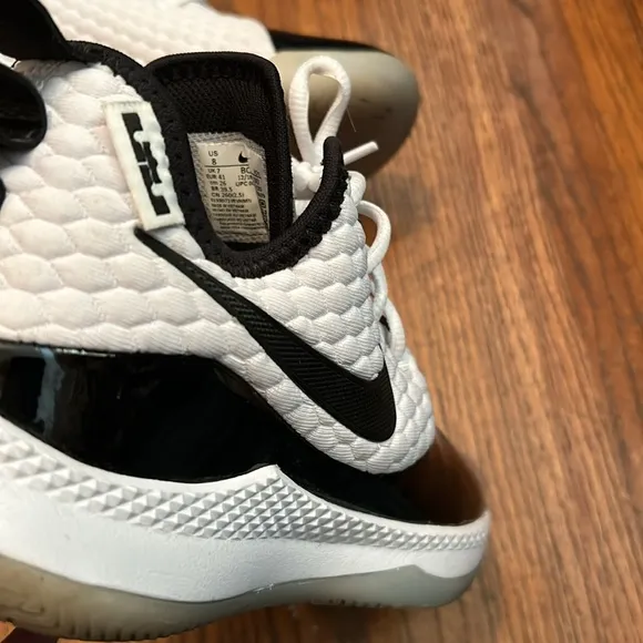 Nike lebron shoes