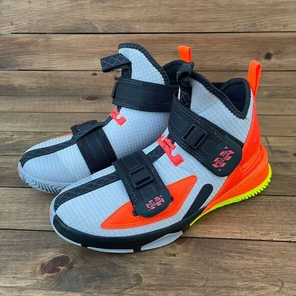 NIKE Lebron Soldier 13 FlyEase GS CJ1317-066 Grey/Orange 5Y Women 6.5 Basketball