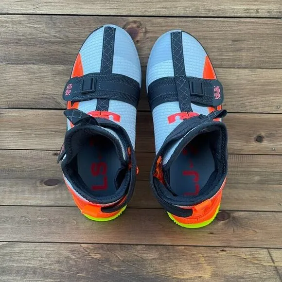NIKE Lebron Soldier 13 FlyEase GS CJ1317-066 Grey/Orange 5Y Women 6.5 Basketball
