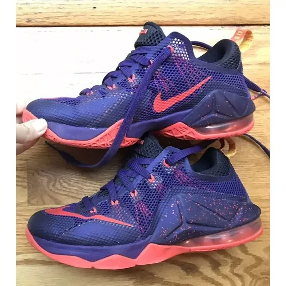 NIKE LEBRON XII LOW  Boys Youth 6y Eu 38.5 Purple Sneakers Shoes
