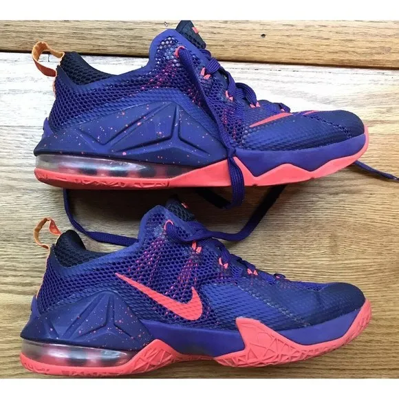 NIKE LEBRON XII LOW  Boys Youth 6y Eu 38.5 Purple Sneakers Shoes