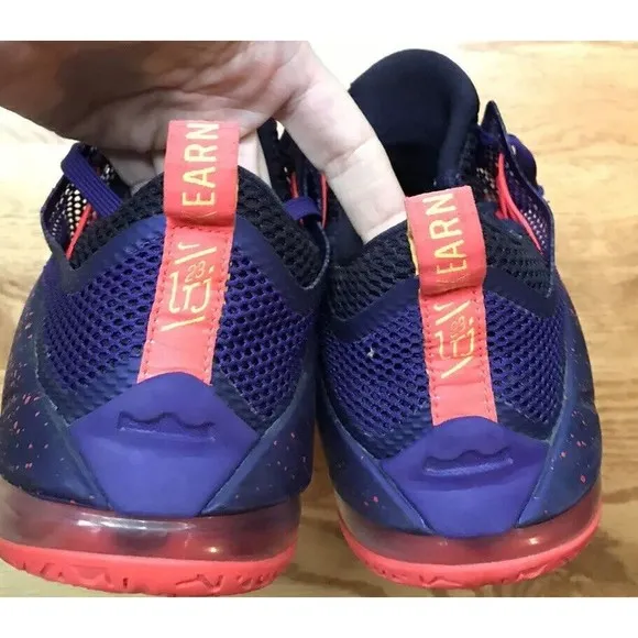 NIKE LEBRON XII LOW  Boys Youth 6y Eu 38.5 Purple Sneakers Shoes
