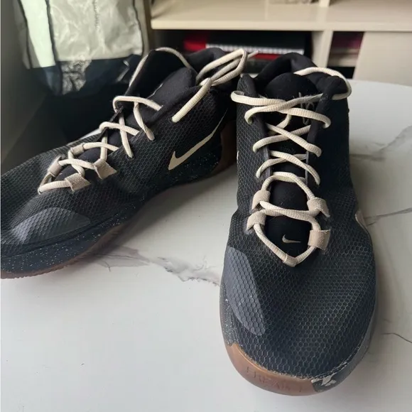Nike Men 15 High Top Athletic Sneakers