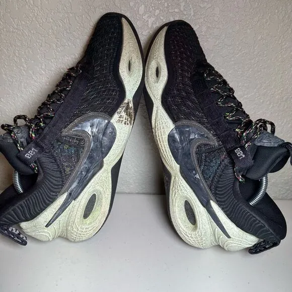 Nike Mens 9.5 Cosmic Unity Basketball Shoes Black Green Glow DA6725-001 Low Top