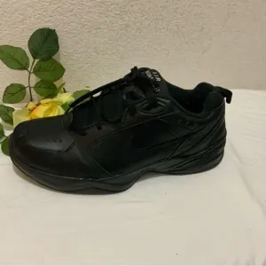 Nike Mens Air Monarch IV Sneaker Shoes Black 416355-001 Low Top Lace Up 11.5W 4E