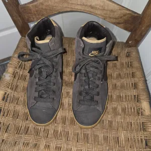 Nike Men's brown High-Top Sneakers sweet‎ classic minimal wear 8.5