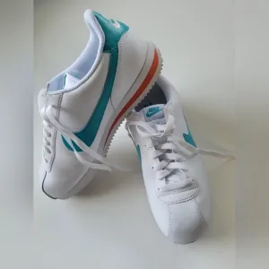 Nike Mens Cortez Shoes Size 8.5 Style DM4044-103 White