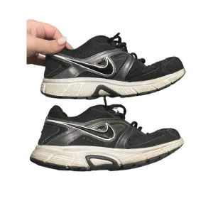 Nike Mens Dart 9 Sneakers Shoes  Size 7