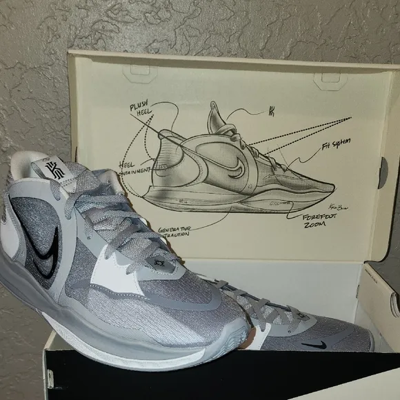 Nike Men's Kyrie Low 5TB PROMO