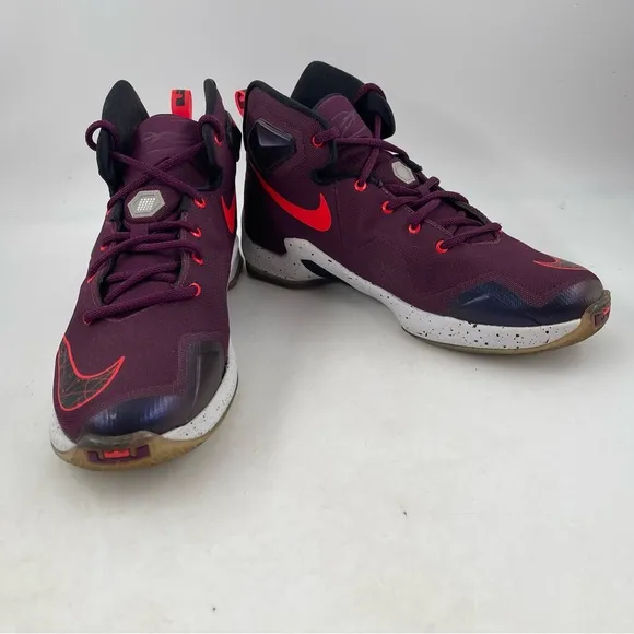 Nike Men’s LeBron James XIII 13 GS Written in the Stars Sneakers 808709-500 - 7Y