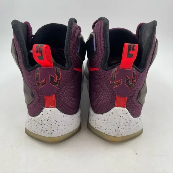 Nike Men’s LeBron James XIII 13 GS Written in the Stars Sneakers 808709-500 - 7Y