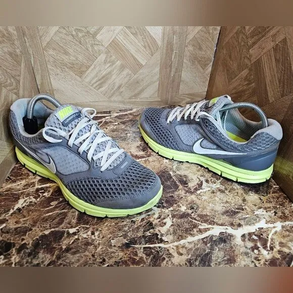 Nike men's Lunarfly 2 running shoes gray size men 8 women 10.   142