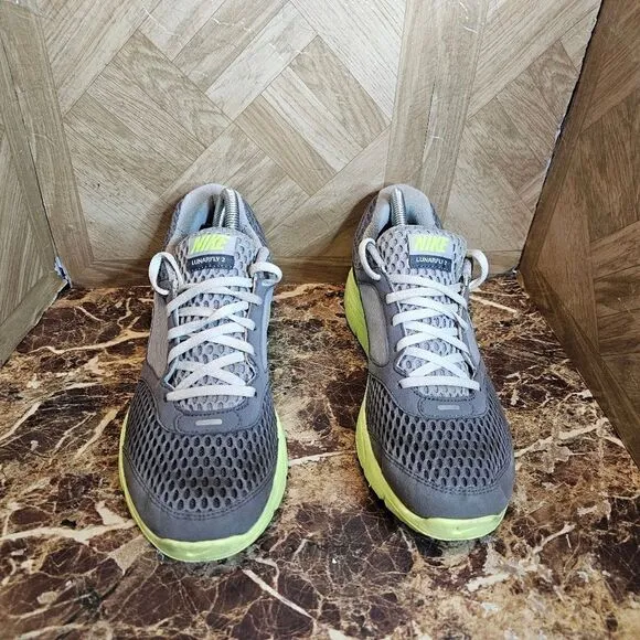 Nike men's Lunarfly 2 running shoes gray size men 8 women 10.   142