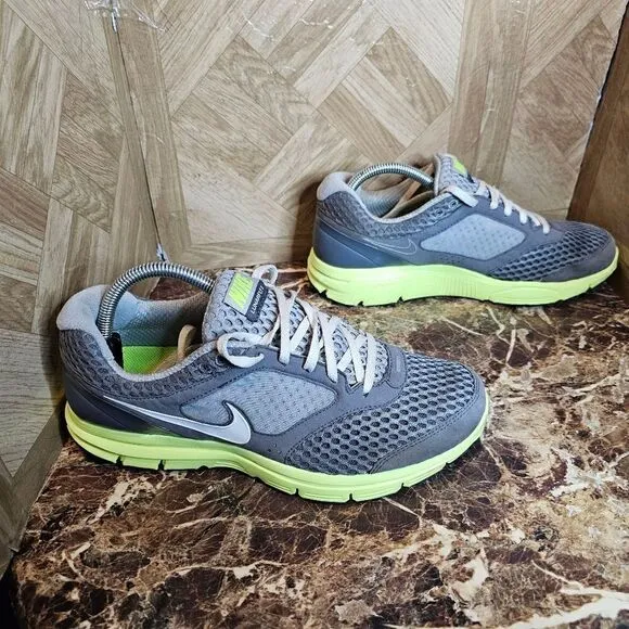 Nike men's Lunarfly 2 running shoes gray size men 8 women 10.   142
