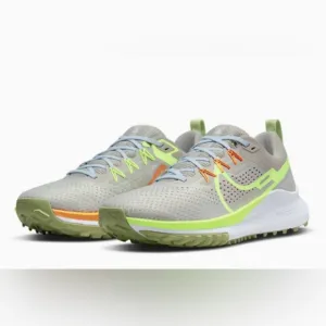 Nike Men’s Pegasus Trail 4 - DJ6158-002 - Size 10.5 - New Open Box