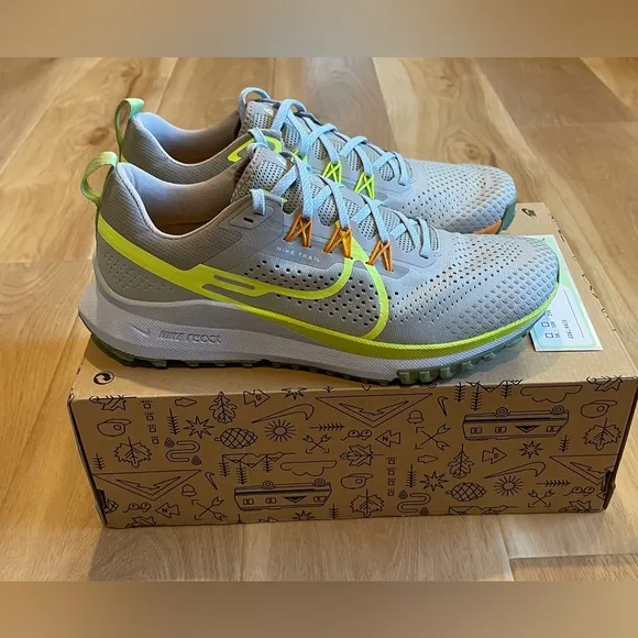 Nike Men’s Pegasus Trail 4 - DJ6158-002 - Size 10.5 - New Open Box