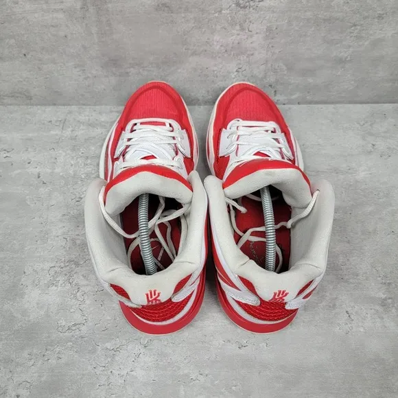 Nike Mens Size 11.5 Low Top Basketball Shoes Kyrie Infinity TB University Red