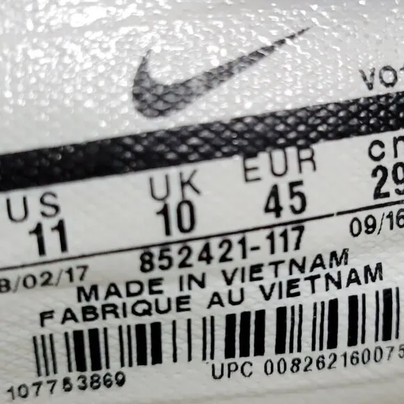 Nike Mens Zoom Live 852421-117 Low Top White Athletic Sneaker Shoes Size 11