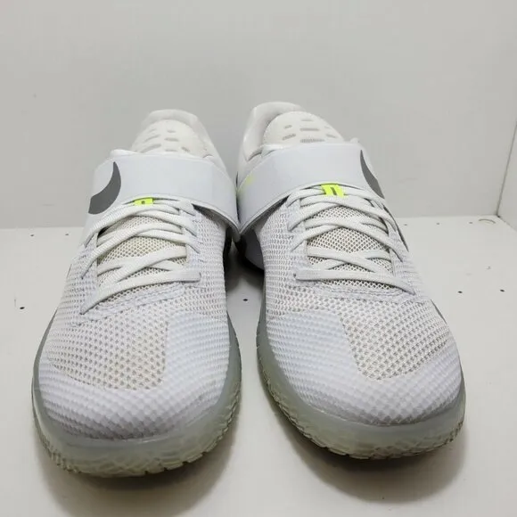 Nike Mens Zoom Live 852421-117 Low Top White Athletic Sneaker Shoes Size 11