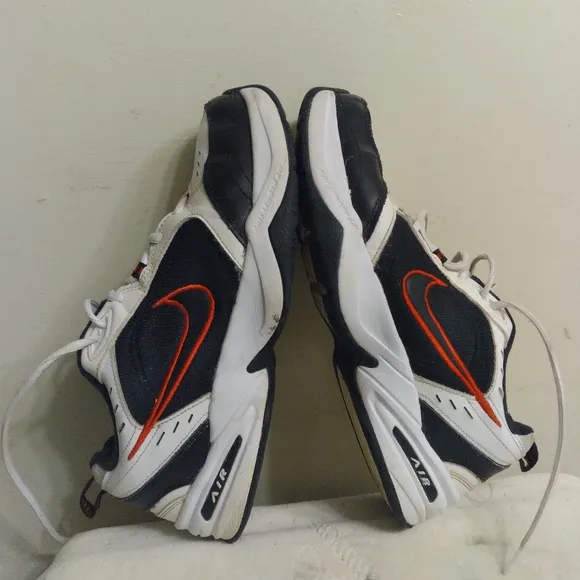 NIKE MONARCH Men's Black and White Air Monarch Shoes Size 10.5 W