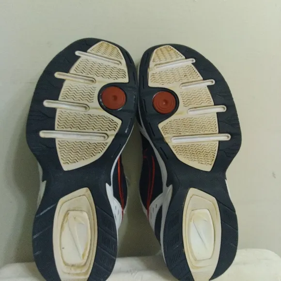 NIKE MONARCH Men's Black and White Air Monarch Shoes Size 10.5 W