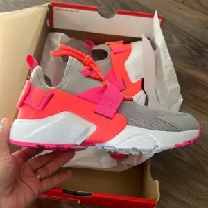 NIKE - Nike Air Huarache City Low