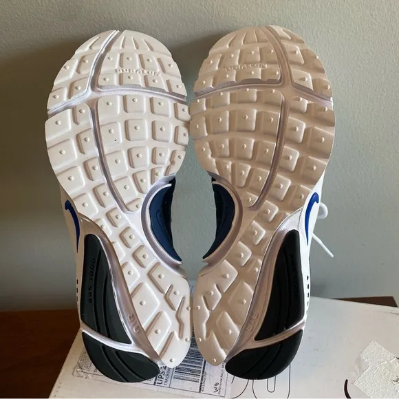 Nike Presto Blue and White NIB Size 8