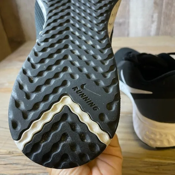 Nike Revolution 5 Anthracite Running Shoes